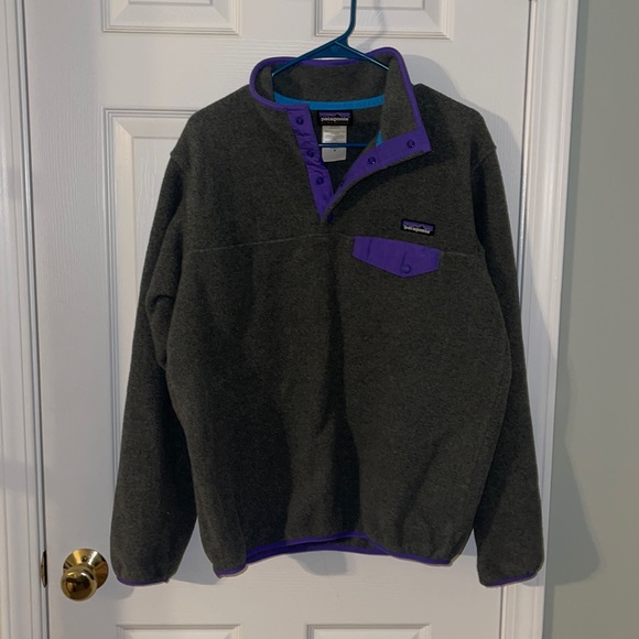 Patagonia Jackets & Blazers - Patagonia Synchilla fleece pullover, charcoal grey, purple